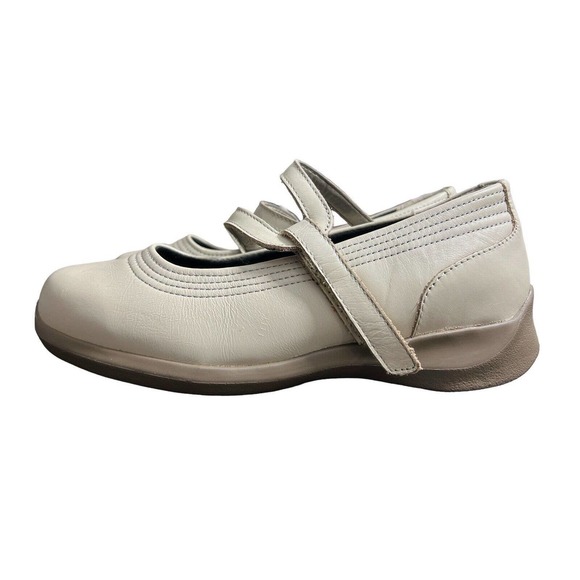 Apex Smart Grip Aetrex Leather Slip Resistant Slip‎ On Shoe Size 5 - Picture 1 of 7